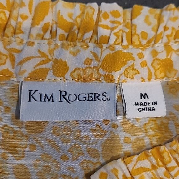 Kim Roger's sz M yellow flowers on cream background blouse - Picture 8 of 9